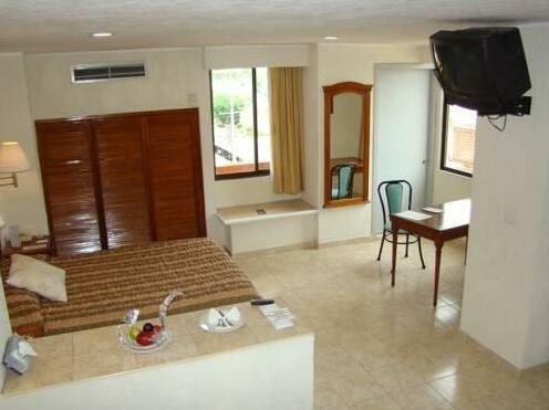 Hotel & Suites Real del Lago - Photo4