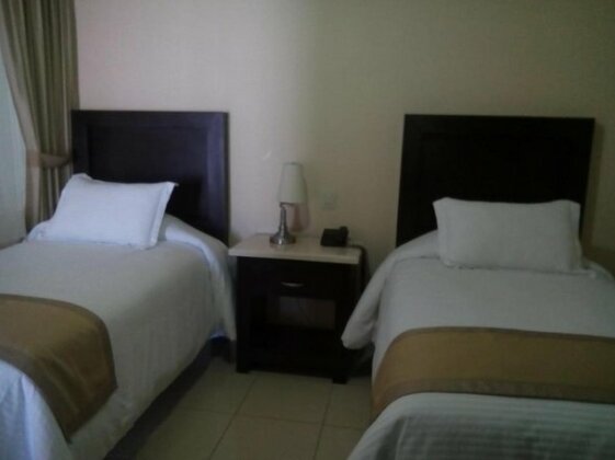 Hotel Y Suites Maria Fernanda - Photo4