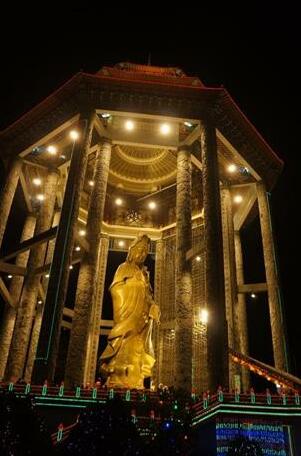 Check Inn Penang Hill - Photo2