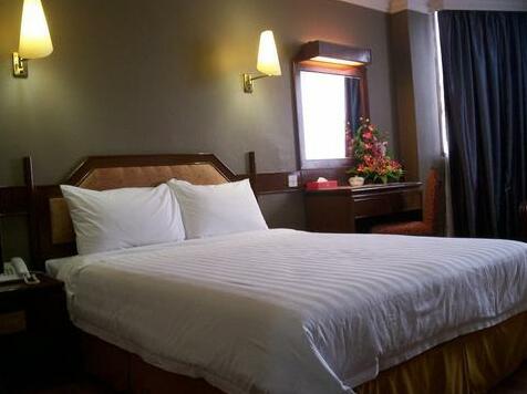 Hotel Grand Crystal - Photo5