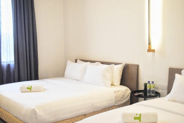 T+ Premium Hotel - Photo2