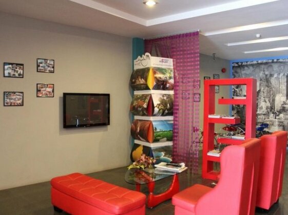 Metroinn Hotel - Photo2