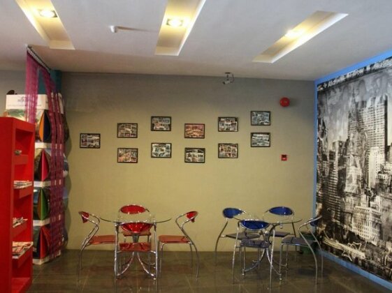 Metroinn Hotel - Photo4