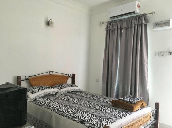 Lyaa Resthouse - Photo5