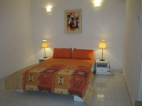 Red Door Apartments - Photo5
