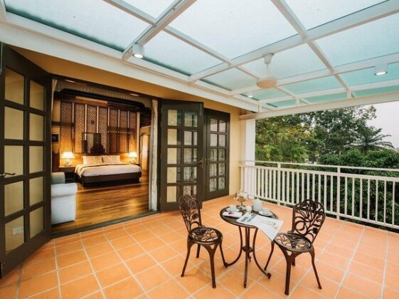 Botanica Mansion - Photo2