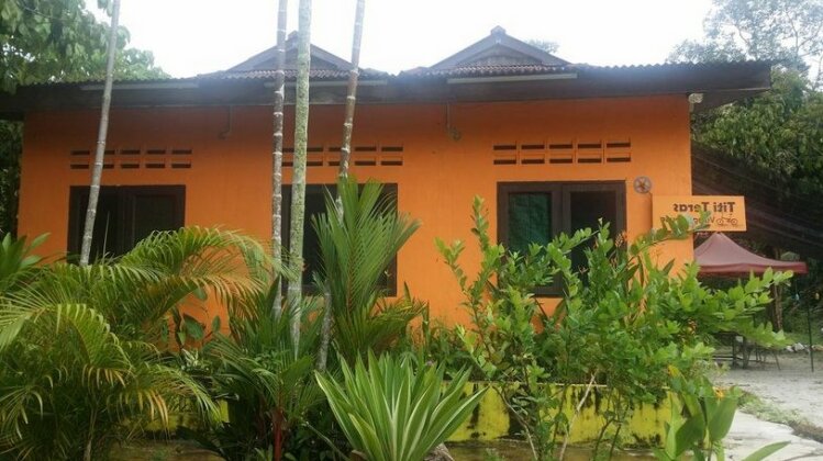 Titi Teras Village House