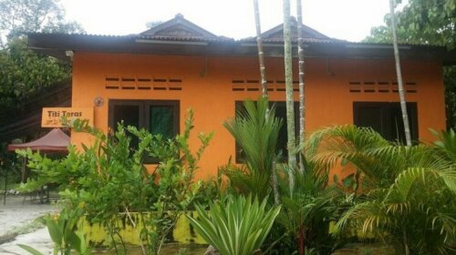 Titi Teras Village House
