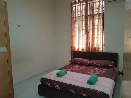 Mr Homestay Tmn Bersatu - Photo4