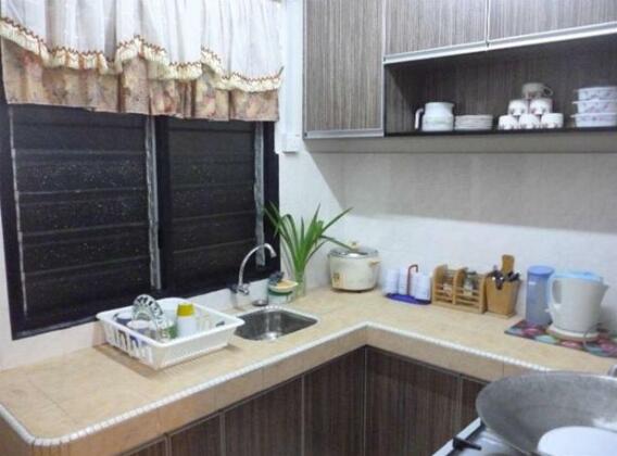 Erney Homestay Pantai Balok Kuantan - Photo5