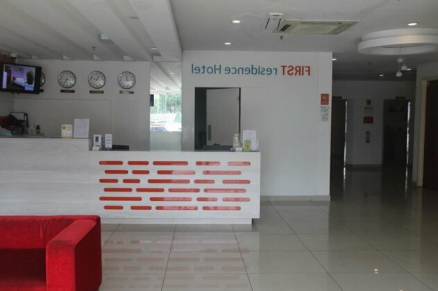 First Residence Hotel Balok - Photo3