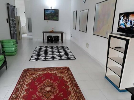 Homestay Ibu Seberang Balok - Photo2