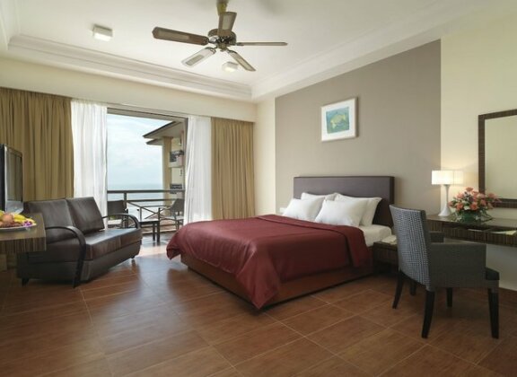 Legend Cherating Beach Resort - Photo3