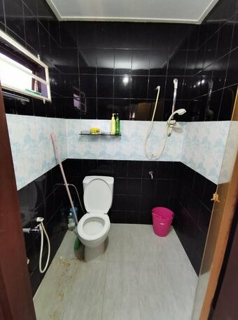 OYO 89873 Nurbayu Chalet - Photo5