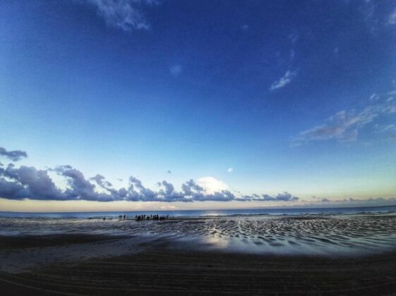 Samsuria Private Beach Front Resort - Photo2