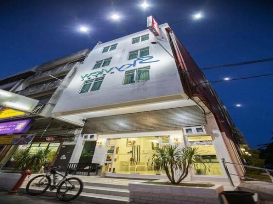 Skyview Hotel - Photo2