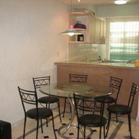 Bayu Emas Apartments - Photo4
