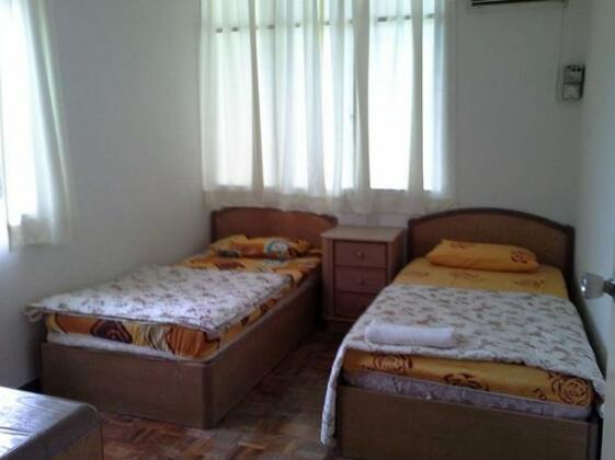 Bayu Emas Apartments - Photo5