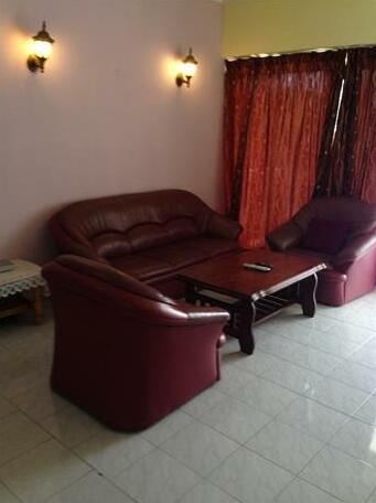 Menzan @ Bayu Emas Apartment - Photo2