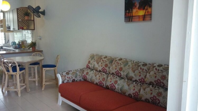 Pinang Beach Apartment @ Bayu Emas - Photo4