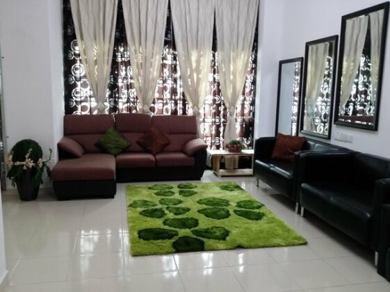 Al Hijrah Two-Storey Homestay Parit Raja - Photo2