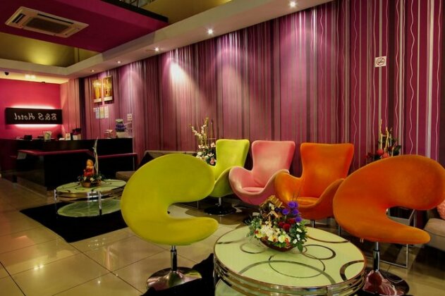 B & S Boutique Hotel - Photo2