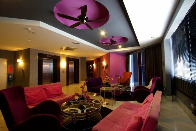 B & S Boutique Hotel - Photo4