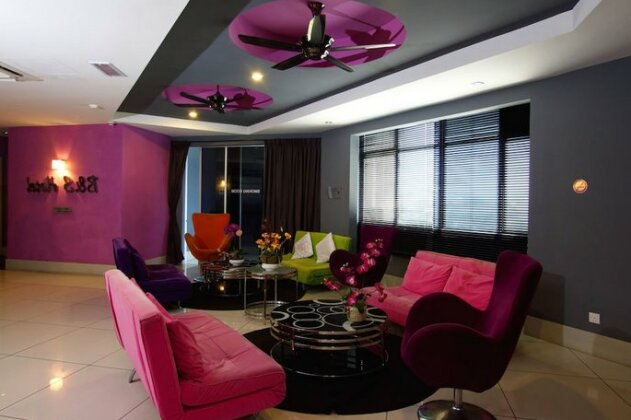 B & S Boutique Hotel - Photo5