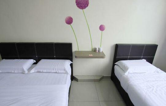 Max Inn Hotel - Photo3