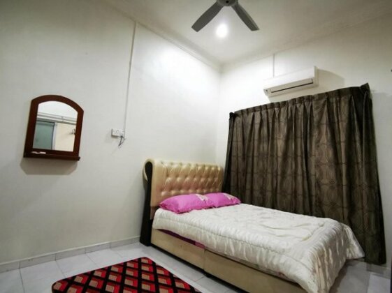 MUSLlM ONLY Homestay AlHejrah Budiman - Photo4