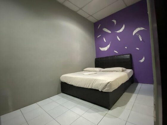 OYO 89760 Harmoni Inn Hotel - Photo2