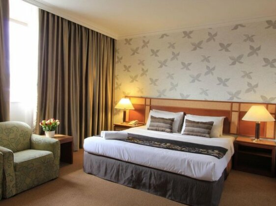 Pelican Hotel Batu Pahat - Photo4
