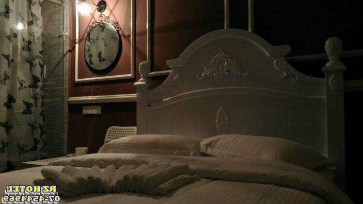 Rz Hotel - Photo2