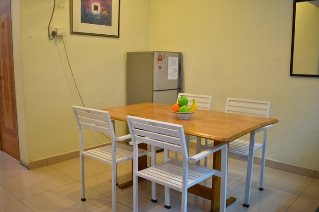 23 First Island - Photo3