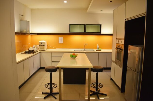 67 First Island - Photo4