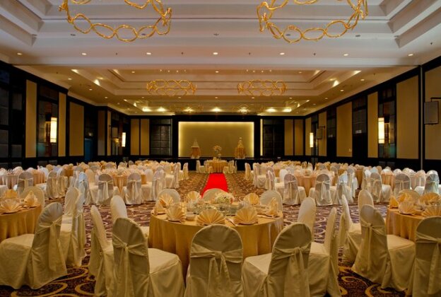 AC Hotel by Marriott Penang - Photo4