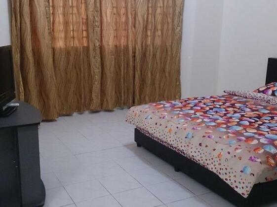 Bayan Seaside Guesthouse - Photo3
