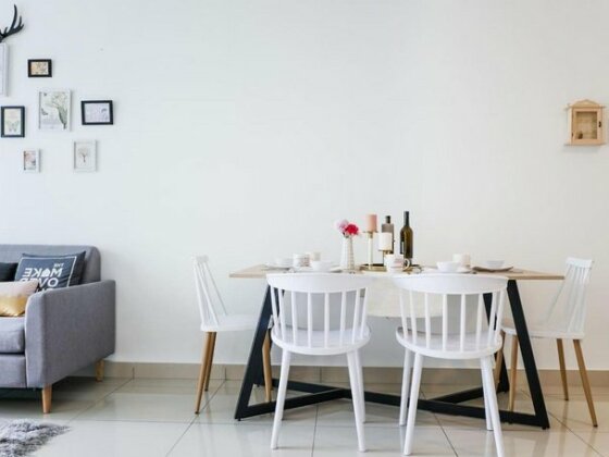 Fresh and Modern Home for 4-7 Pax - Photo2