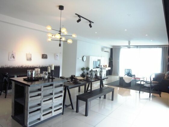 M23 Home Away - BLACK WHITE Designer Space - Photo2