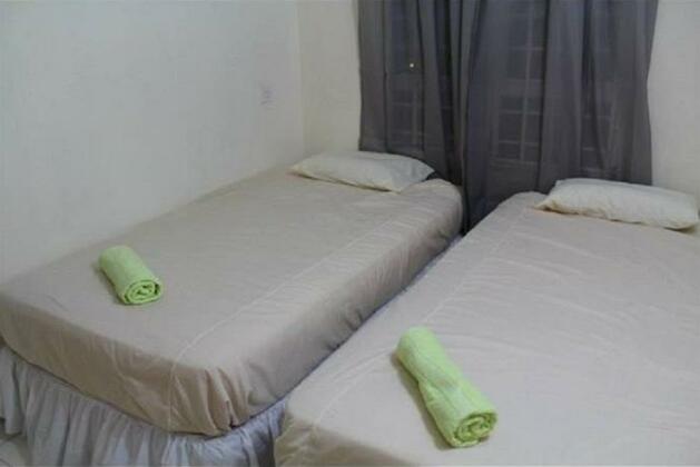 Putra Place Home Inn - Photo2