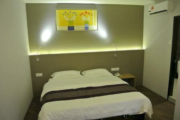 Super 8 Hotel @ Bayan Baru - Photo5