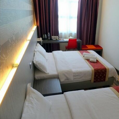 Studio8 Inn