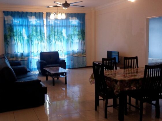 My Home Apartment - Crown Imperial Court - Photo5