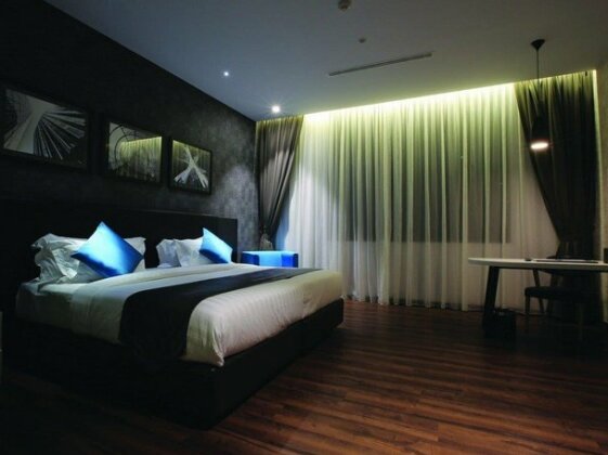 Iconic Hotel - Photo5