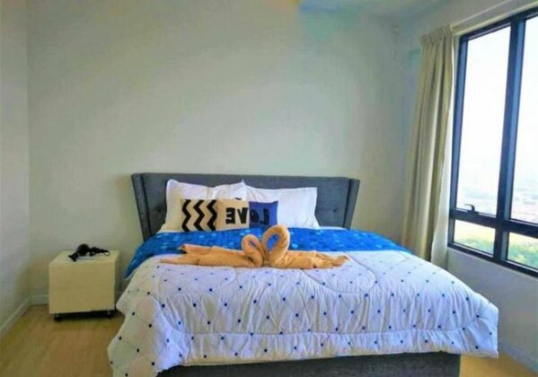 Hi-Tech Business Traveller King Bed 3pax - Photo2