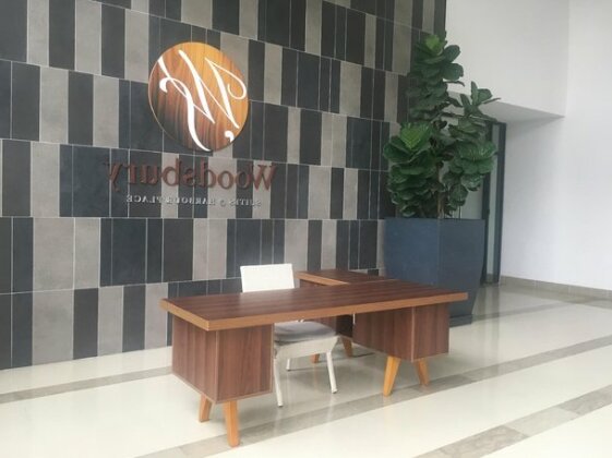 Woodsbury Suites - Photo2