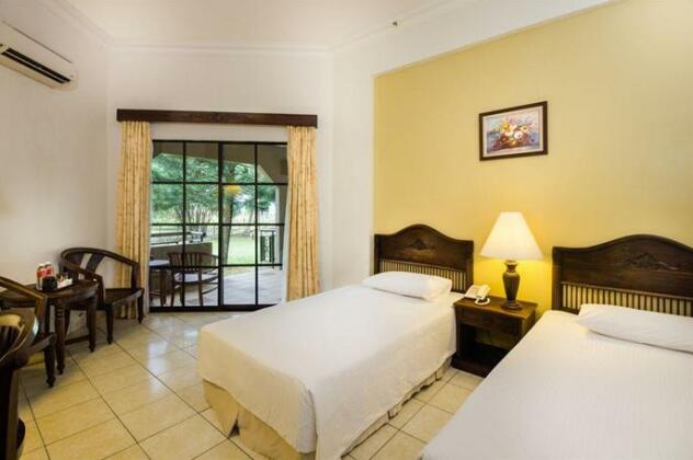 Eastana Cherating Beach Resort - Photo4