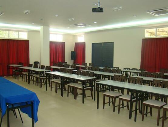 Lake Chini Resort - Photo4