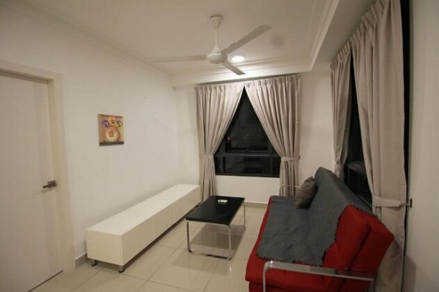 Abz Apartment @ Solstice - Photo2