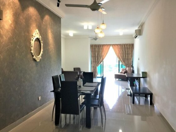 Spacious Three Bedroom Condo Cyberjaya - Photo2